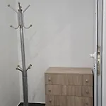 Щастлив Дом